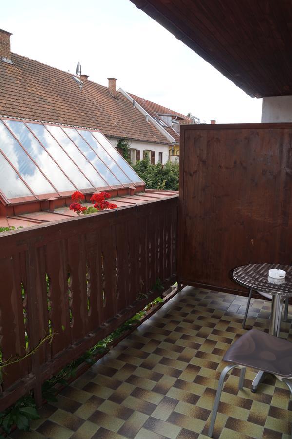 Gasthof Zum Hirschen Burgau Exterior photo